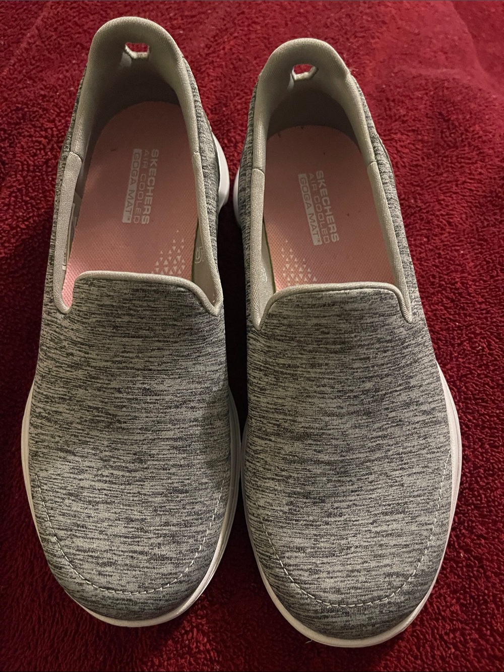Skechers Go walk Air Cooled Goga Mat